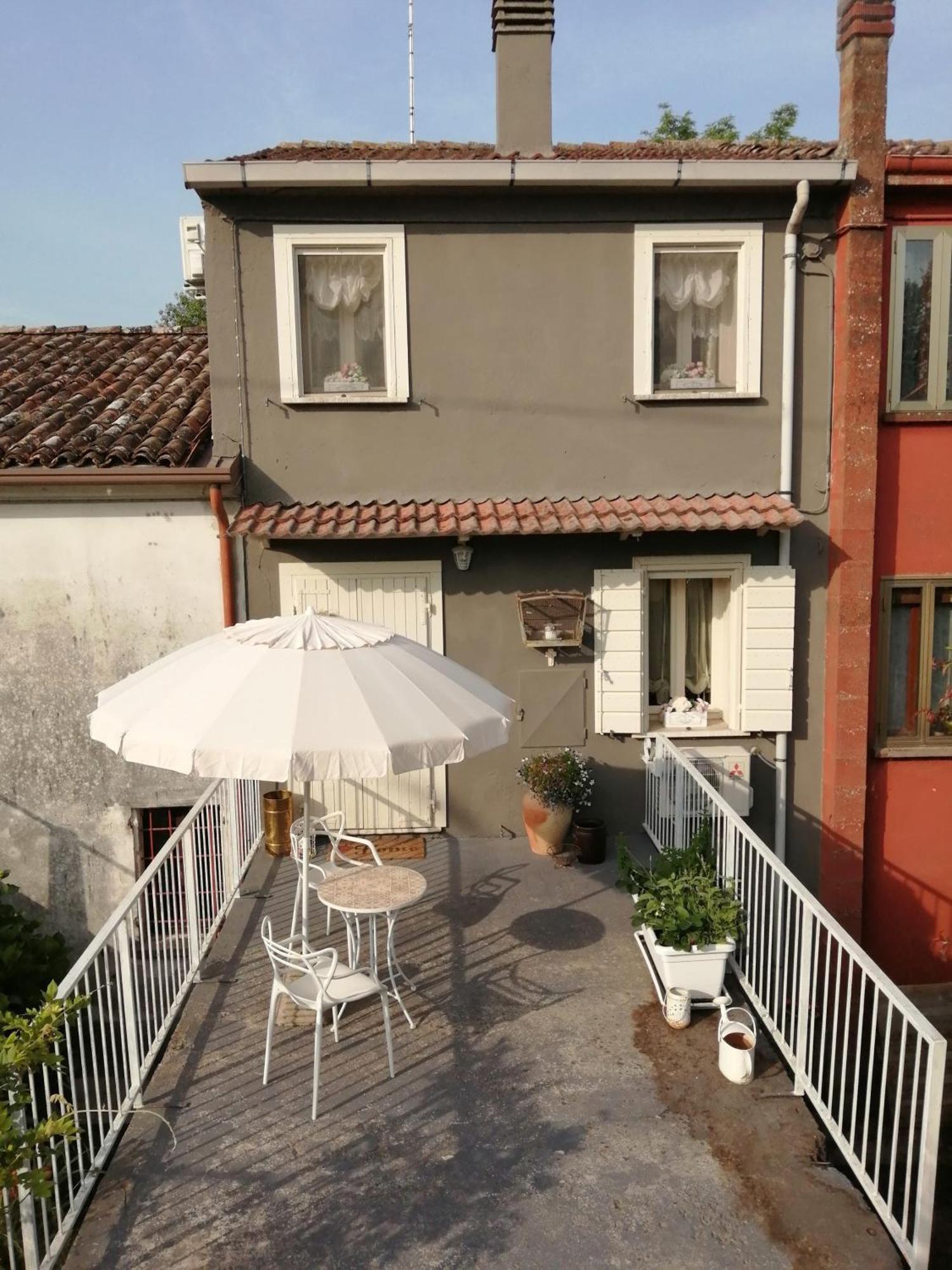 Bed and Breakfast Casa Polè à Bagnolo San Vito Extérieur photo