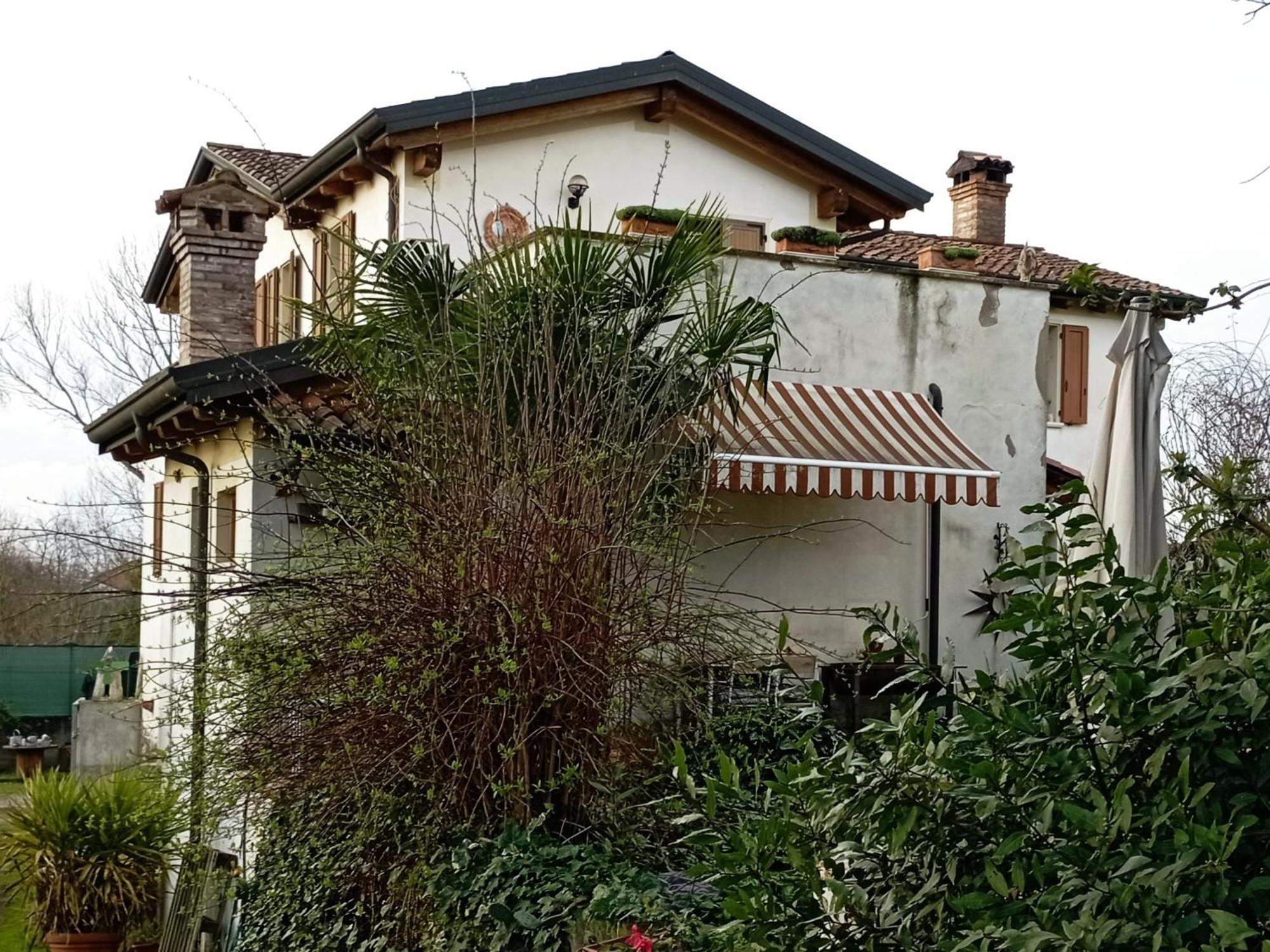 Bed and Breakfast Casa Polè à Bagnolo San Vito Extérieur photo